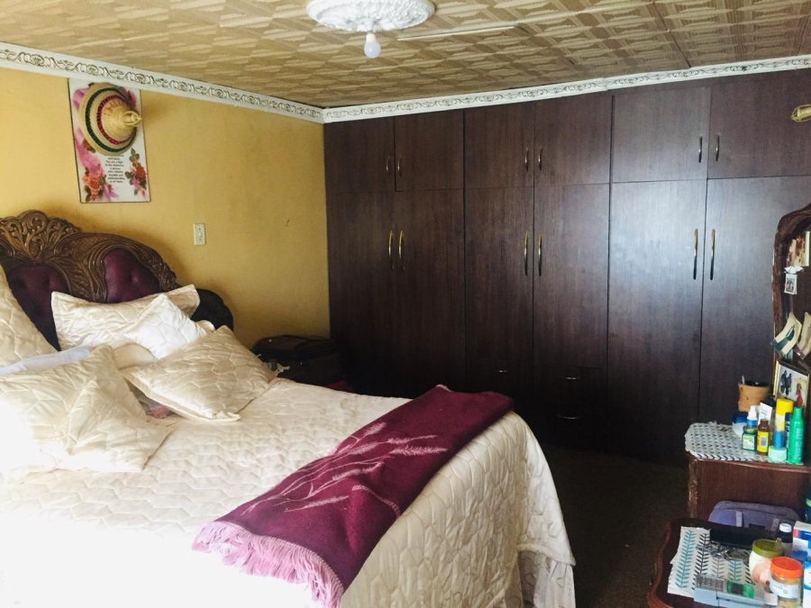 5 Bedroom Property for Sale in Mdantsane Nu 17 Eastern Cape